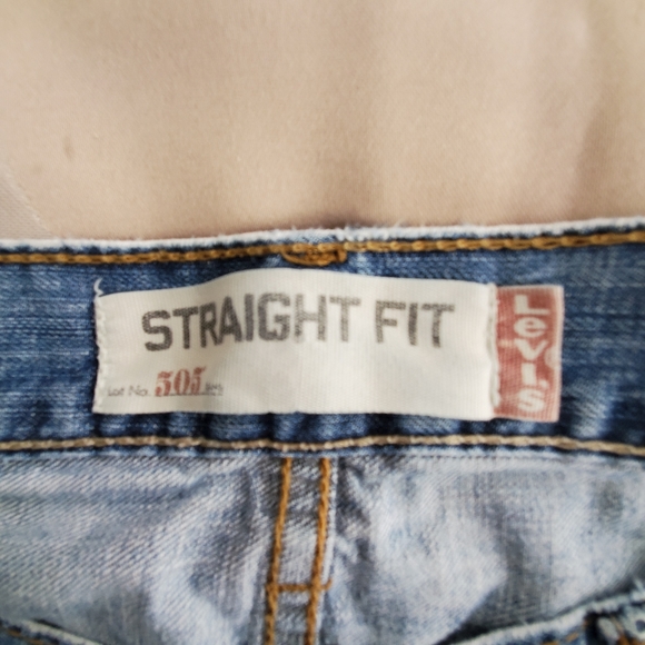 Vintage Levi Patched Jeans - Picture 2 of 3